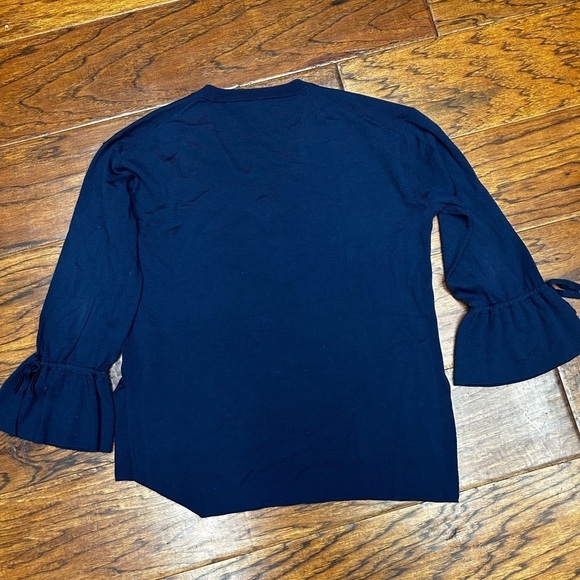 J.Crew 100% Merino Wool V-Neck Tie Bell Sleeve Pullover Sweater - Picture 4 of 8